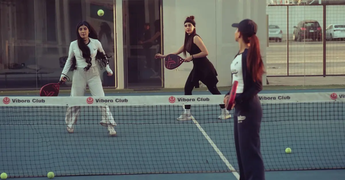 Les meilleures stratégies pour gagner en double au padel
