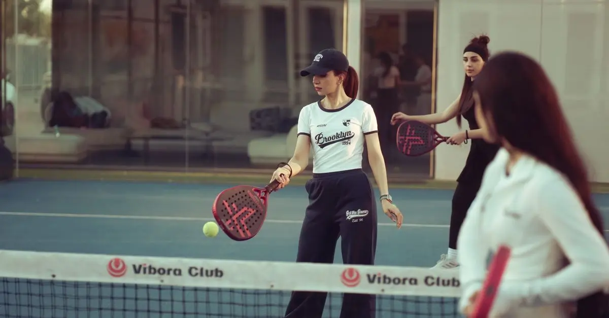 Les meilleures techniques de padel à maîtriser pour gagner
