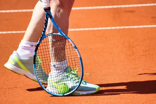 Les différences entre le padel et le tennis : Ce que vous devez savoir
