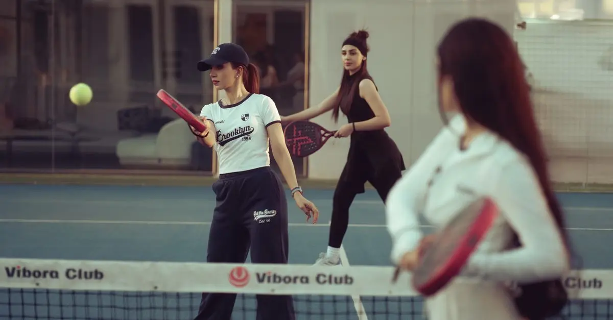 Le Padel : Évolution et Popularité au Fil des Années