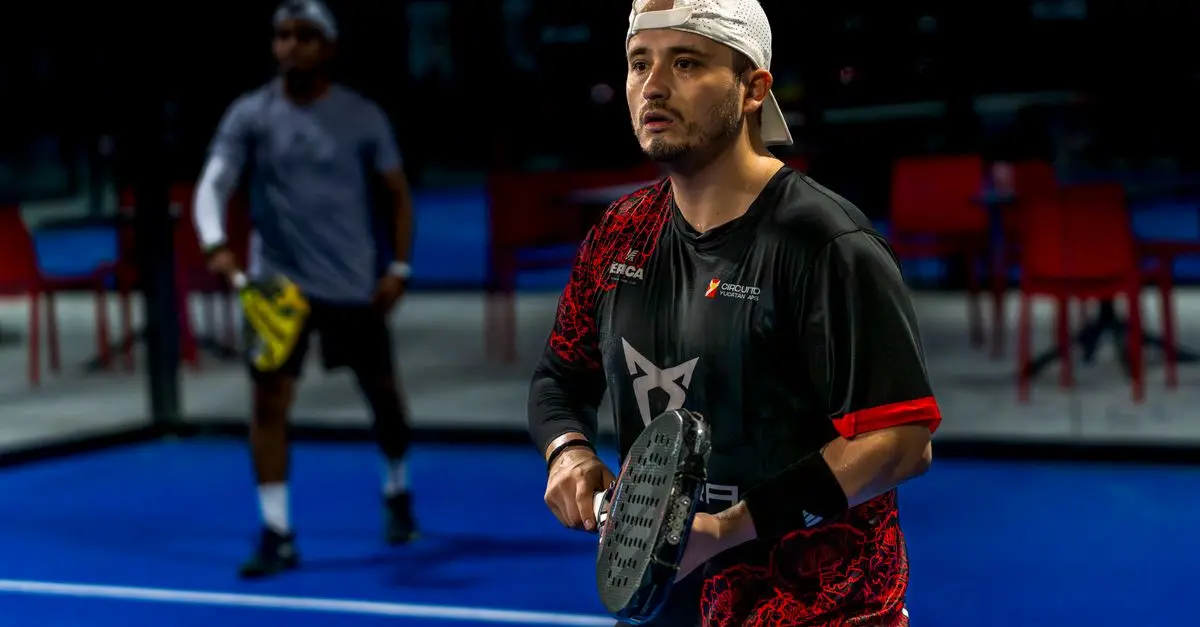 Les techniques essentielles pour réussir au padel